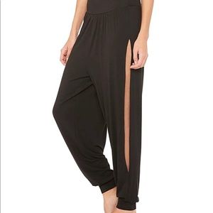 Lululemon Athletica Joggers/yoga pant.